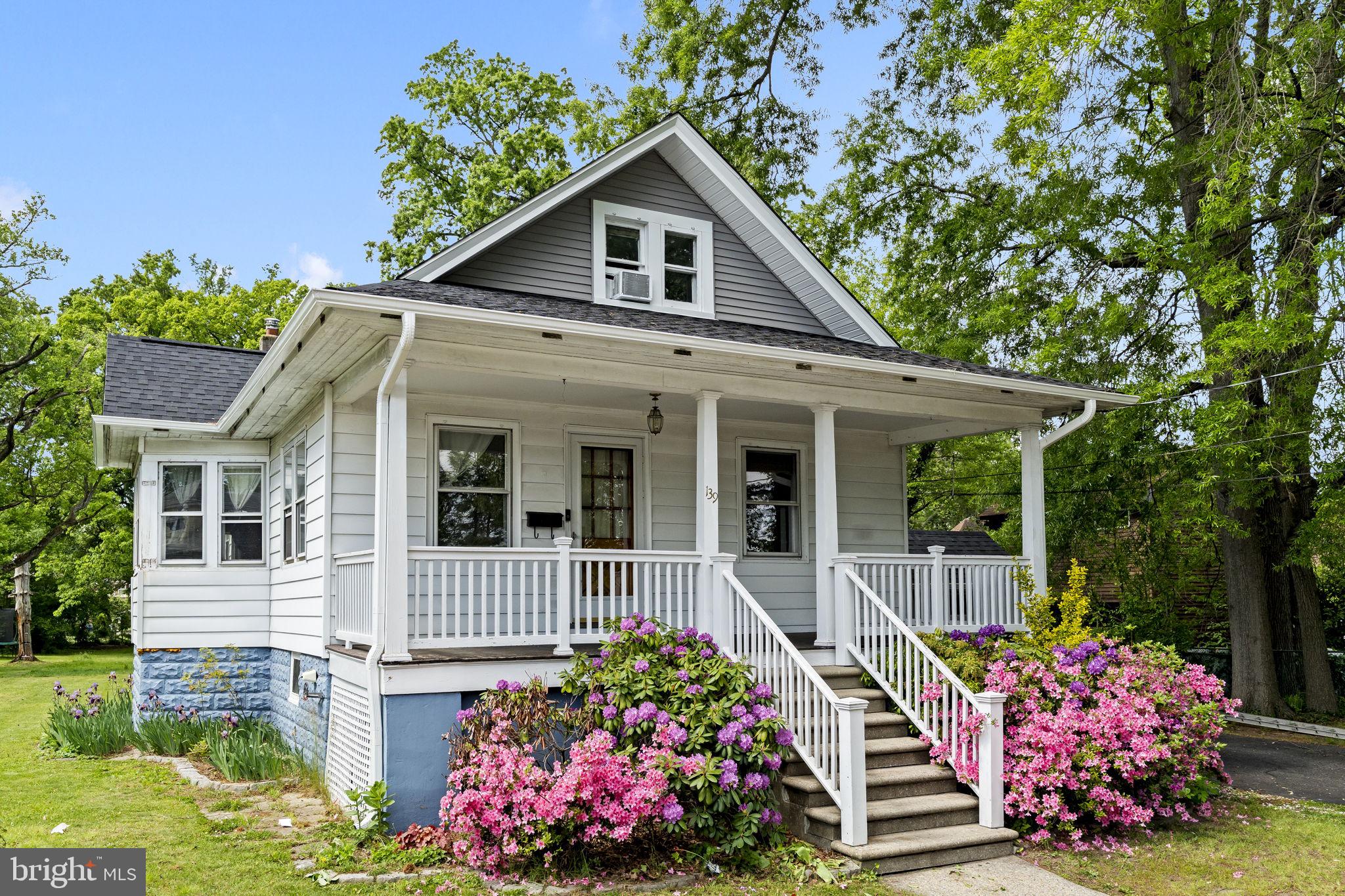 139 WATKINS AVENUE