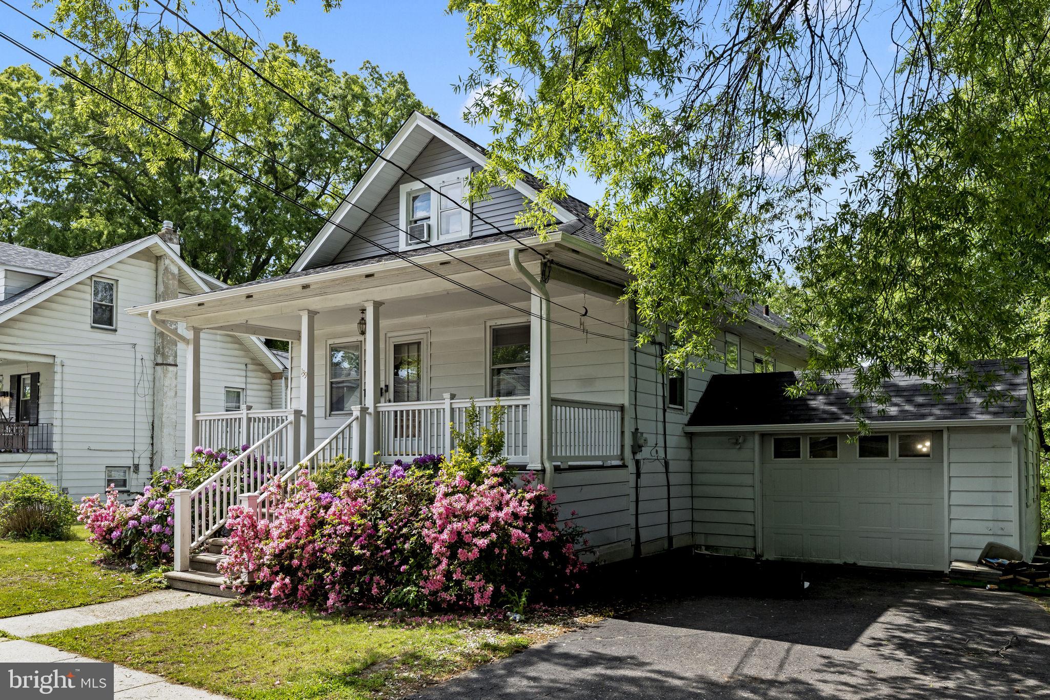 139 WATKINS AVENUE