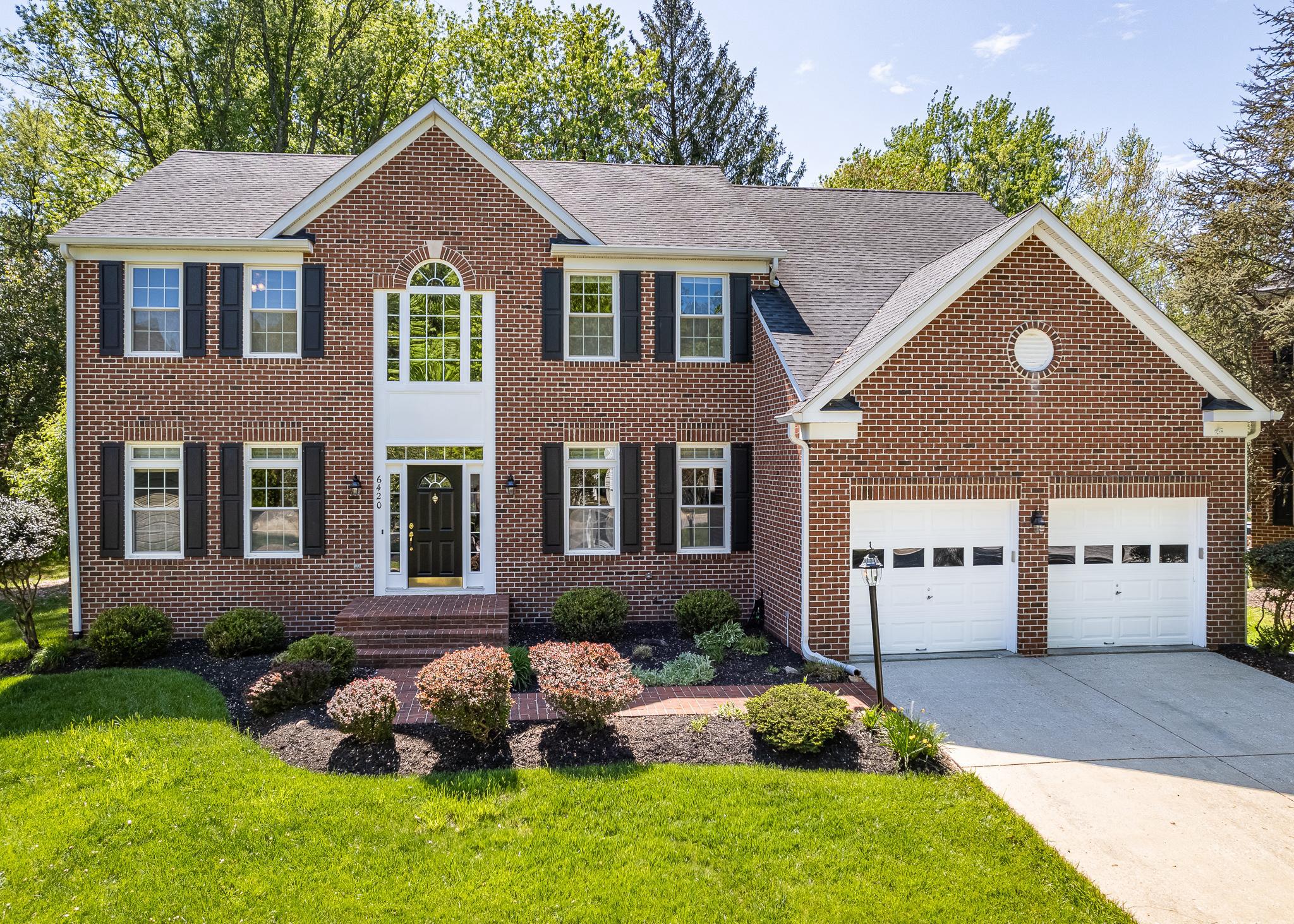 VILLAGE OF RIVER HILL - Residential