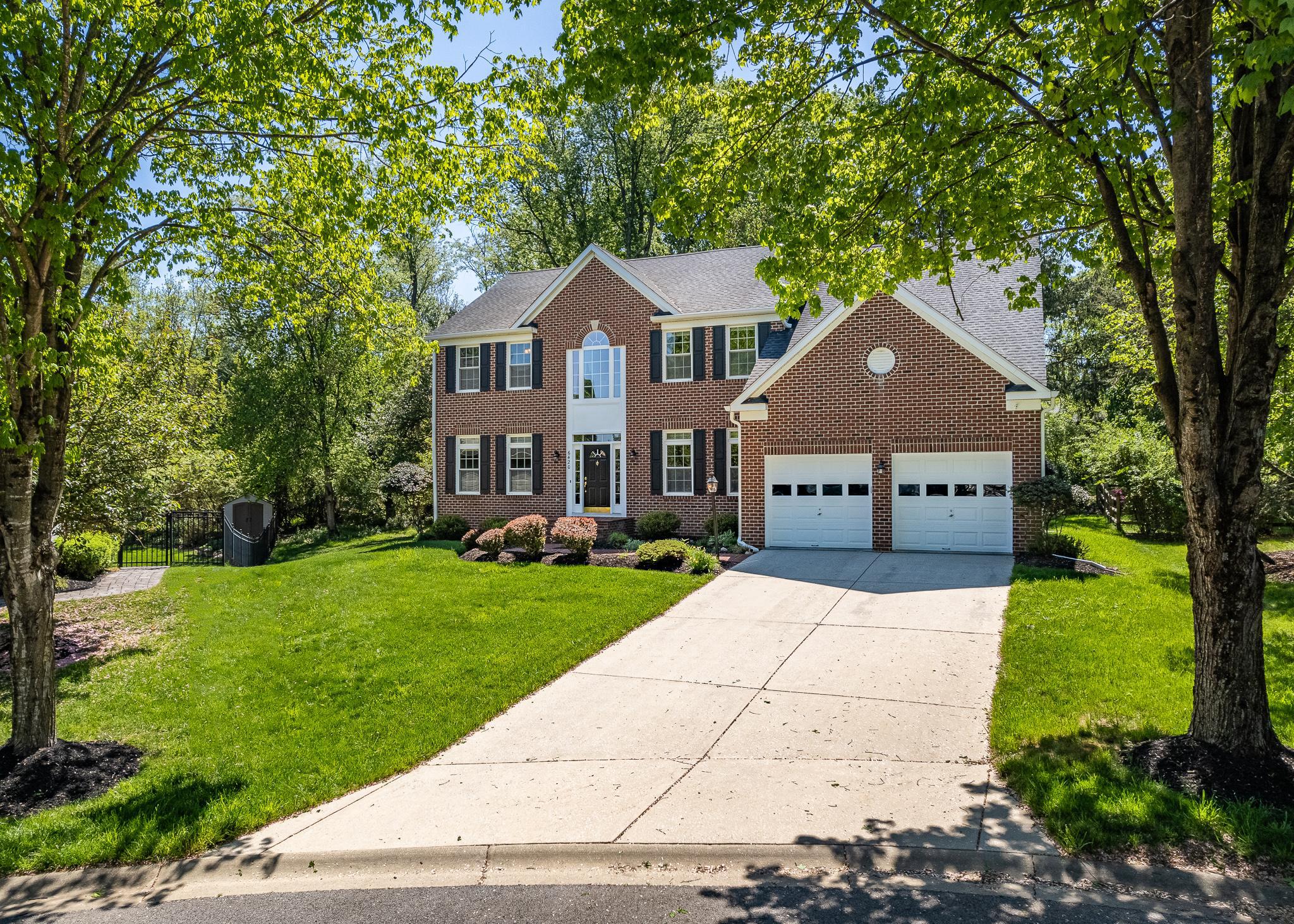 VILLAGE OF RIVER HILL - Residential