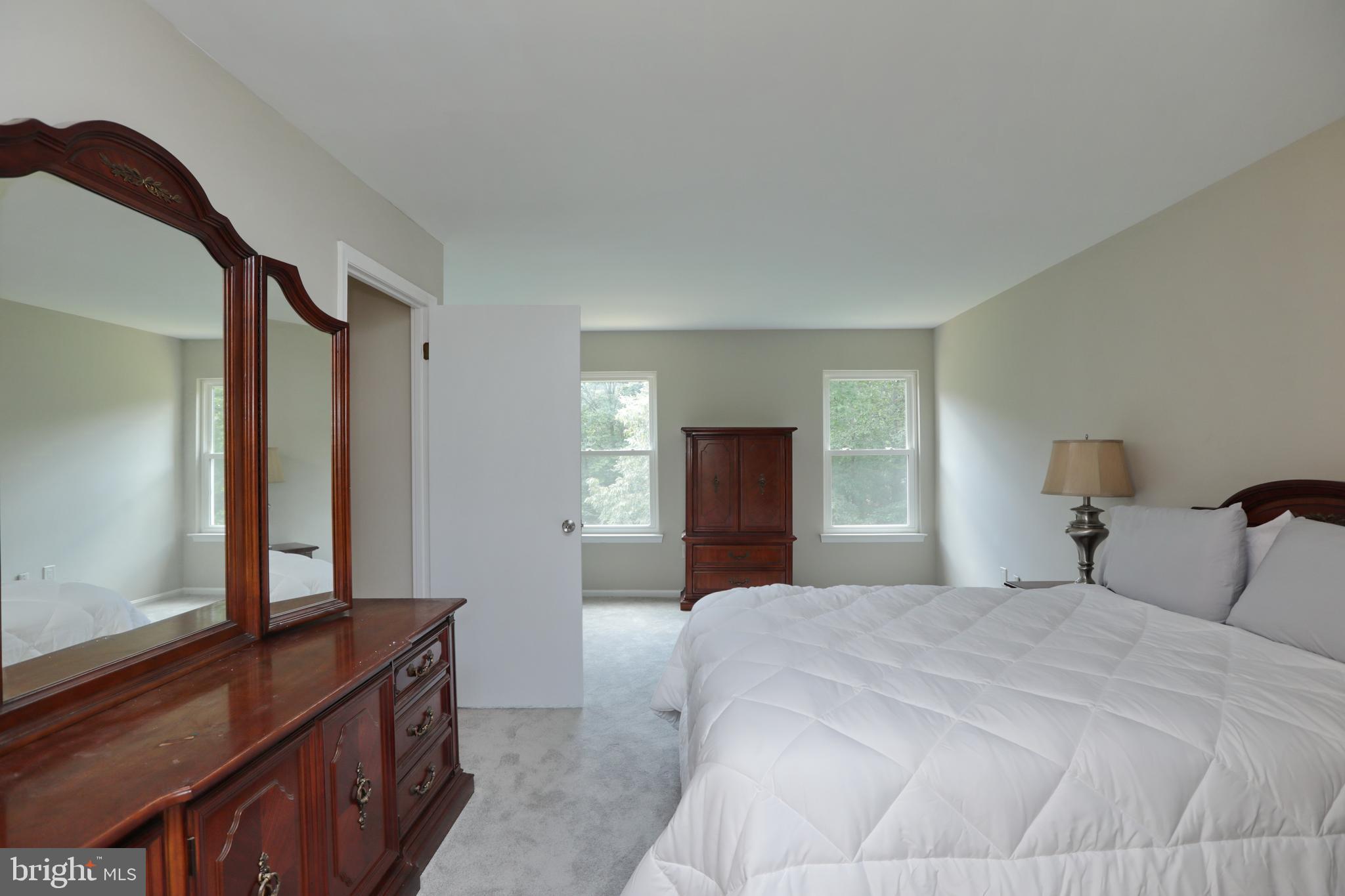 SURRATTS GARDENS - Residential