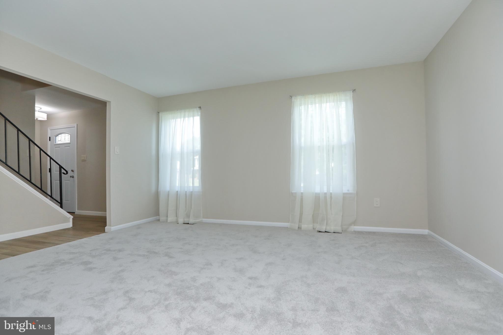 SURRATTS GARDENS - Residential