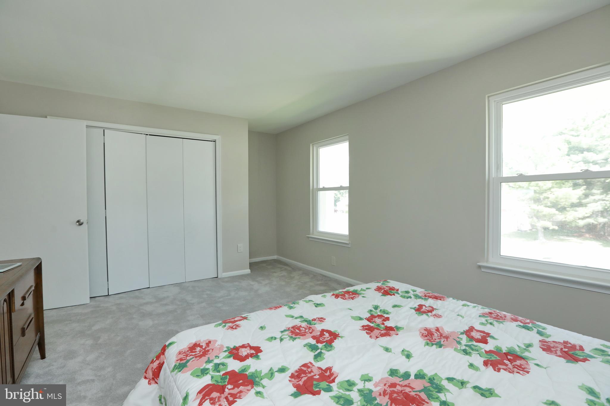 SURRATTS GARDENS - Residential