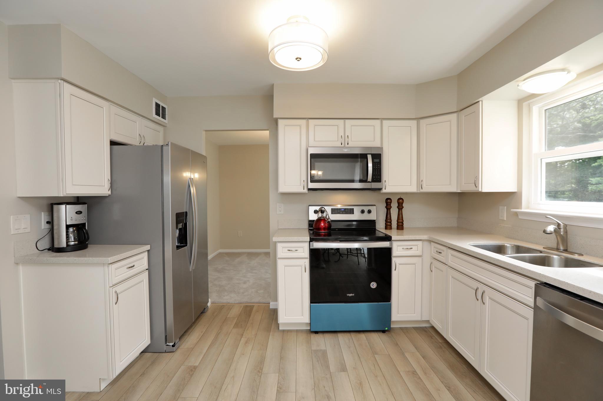 SURRATTS GARDENS - Residential