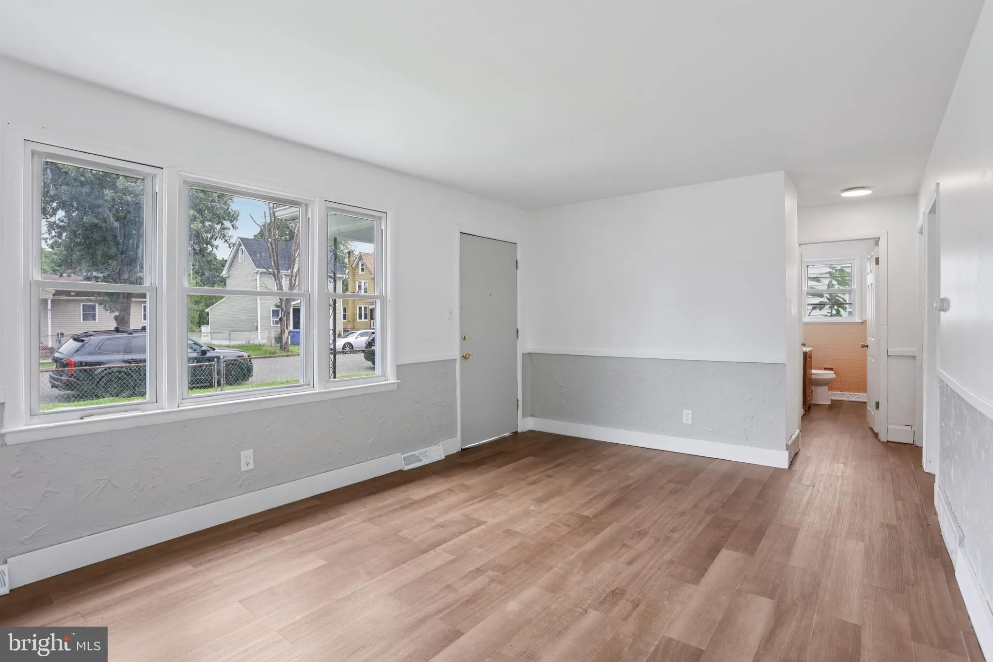 Millville, New Jersey 08332, United States, 3 Bedrooms Bedrooms, ,1 BathroomBathrooms,Residential,Pending,219974