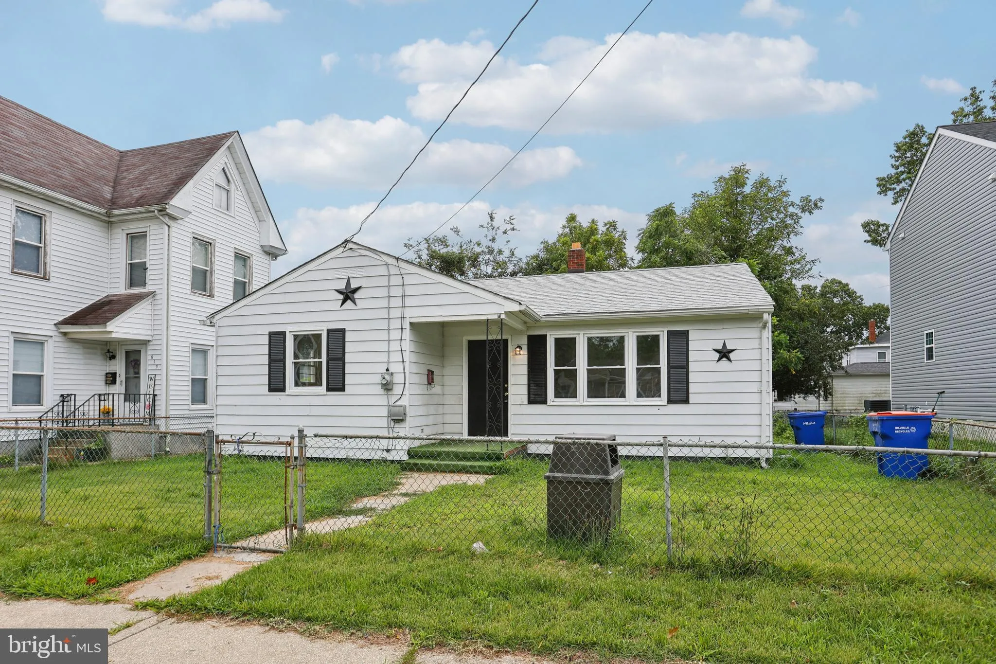 Millville, New Jersey 08332, United States, 3 Bedrooms Bedrooms, ,1 BathroomBathrooms,Residential,Pending,219974