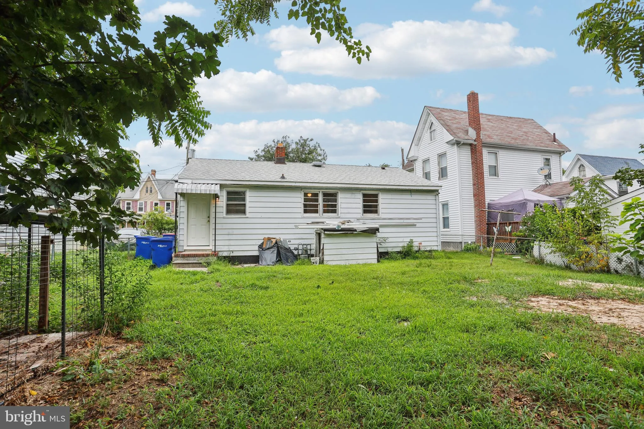 Millville, New Jersey 08332, United States, 3 Bedrooms Bedrooms, ,1 BathroomBathrooms,Residential,Pending,219974