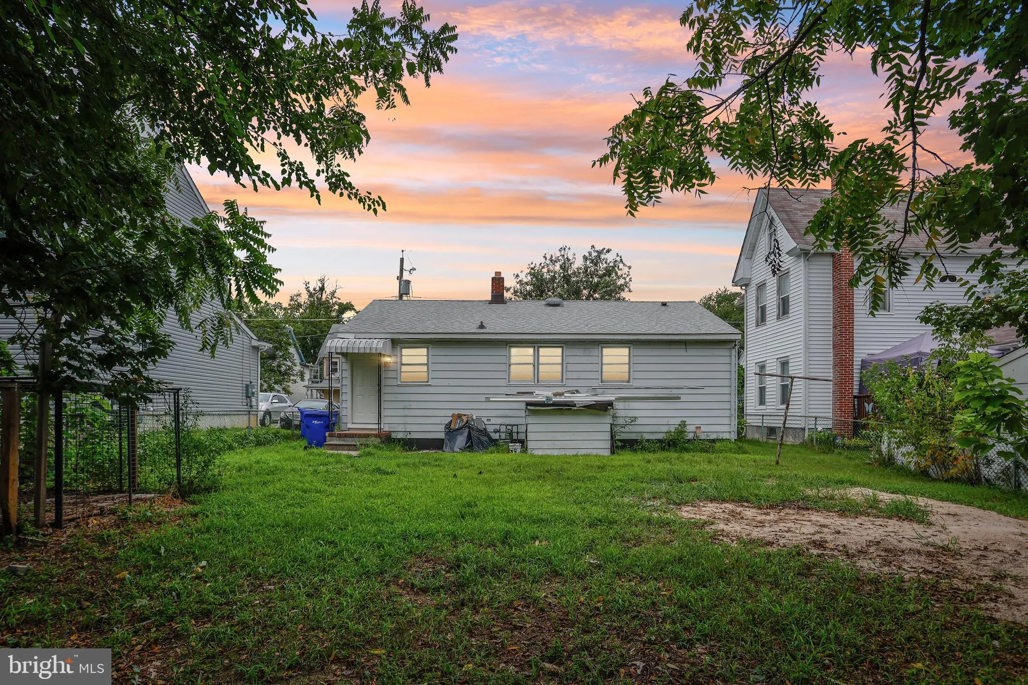 Millville, New Jersey 08332, United States, 3 Bedrooms Bedrooms, ,1 BathroomBathrooms,Residential,Pending,219974