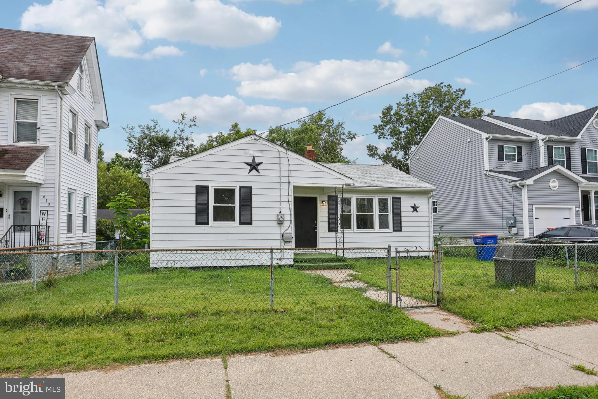 Millville, New Jersey 08332, United States, 3 Bedrooms Bedrooms, ,1 BathroomBathrooms,Residential,Pending,219974