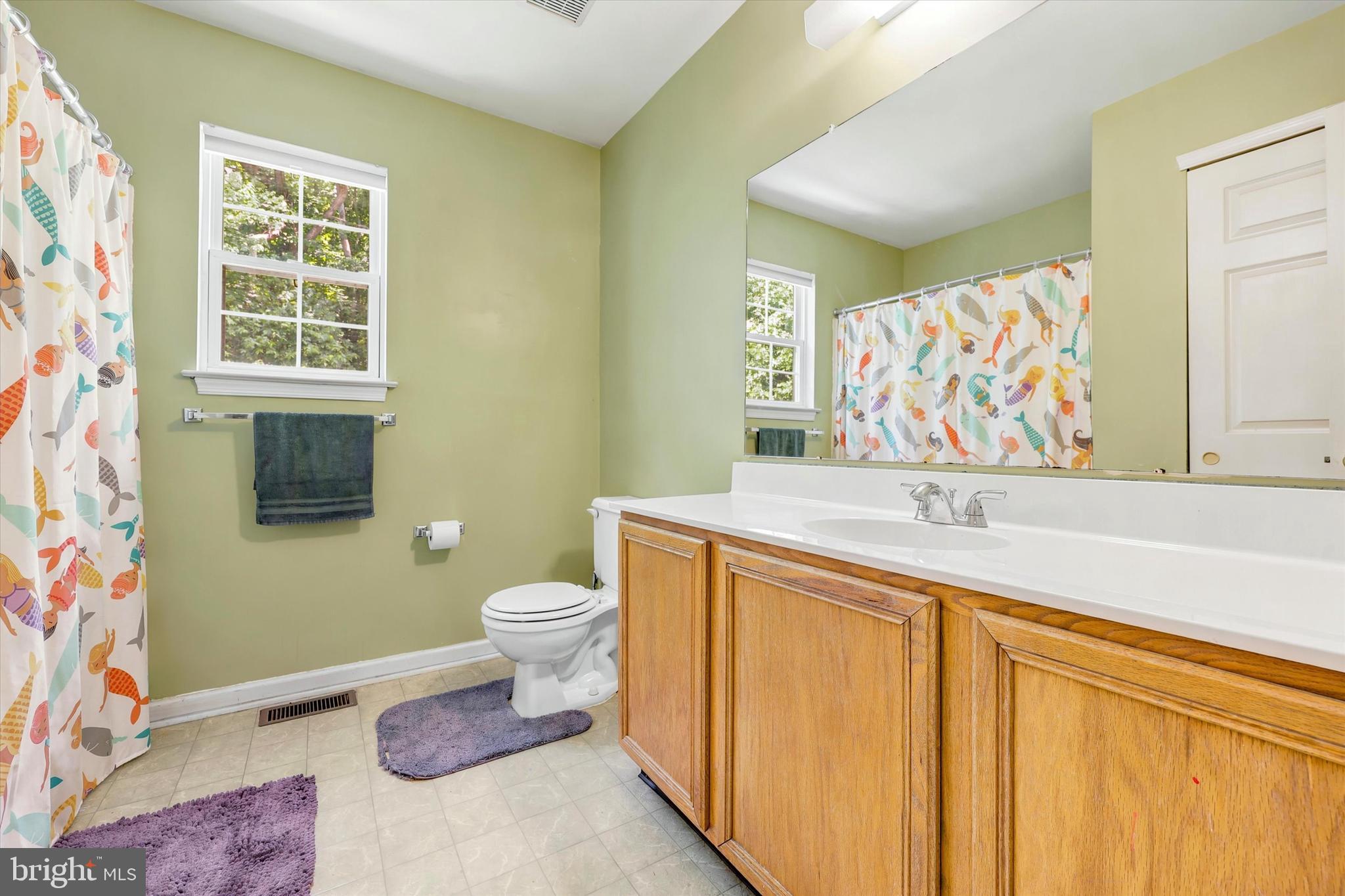 ROSLYN - Residential