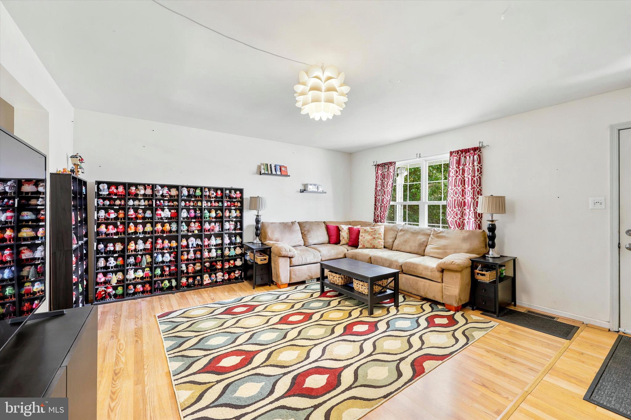 ROSLYN - Residential