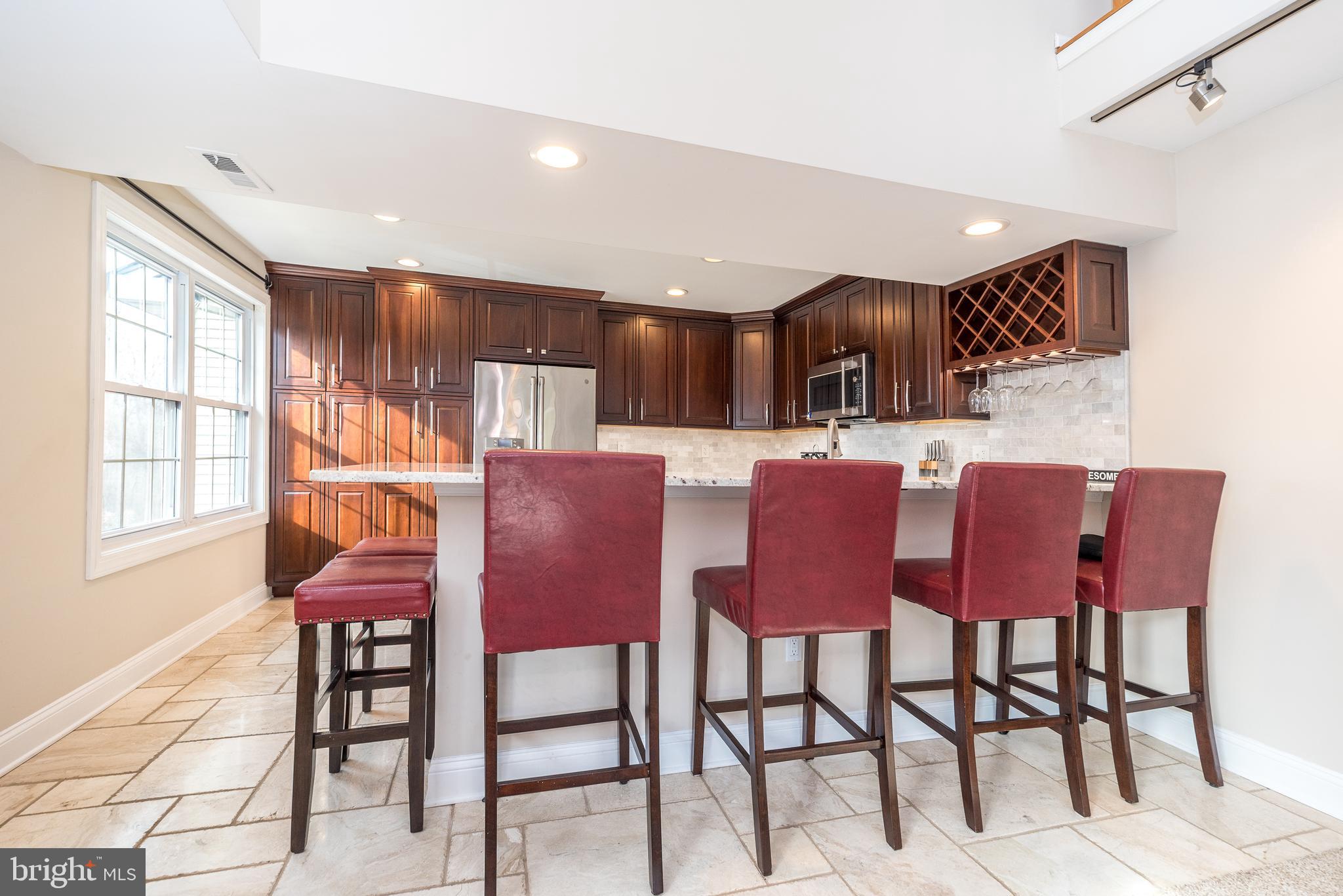 HAMPTON GREENS - Residential