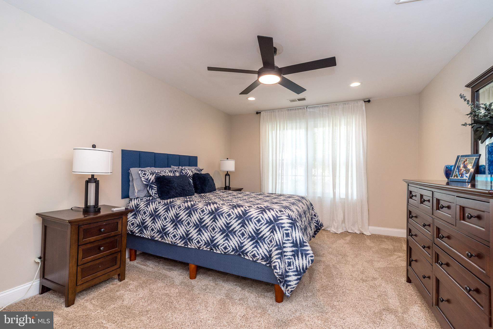 HAMPTON GREENS - Residential