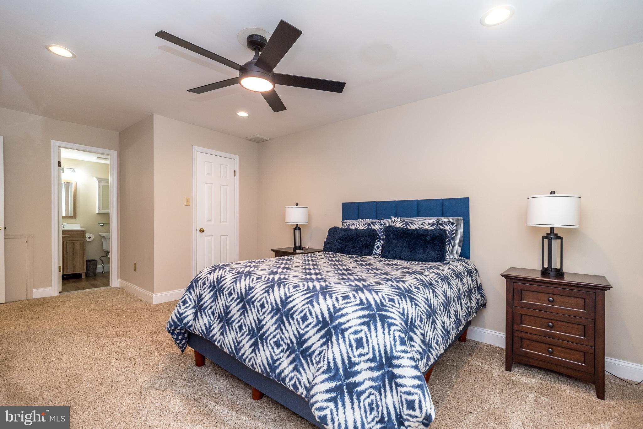 HAMPTON GREENS - Residential