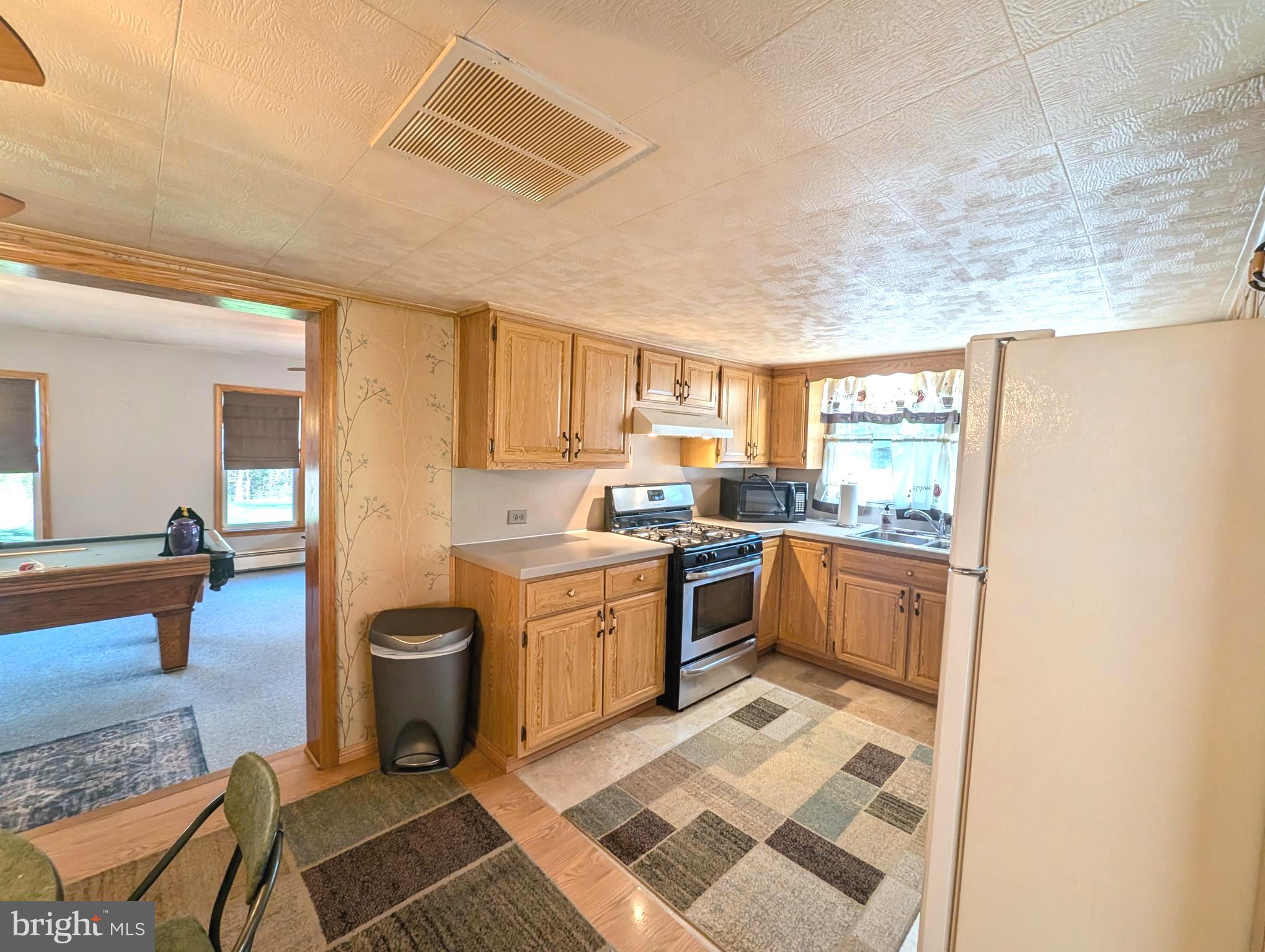 NONE, RURAL - Residential