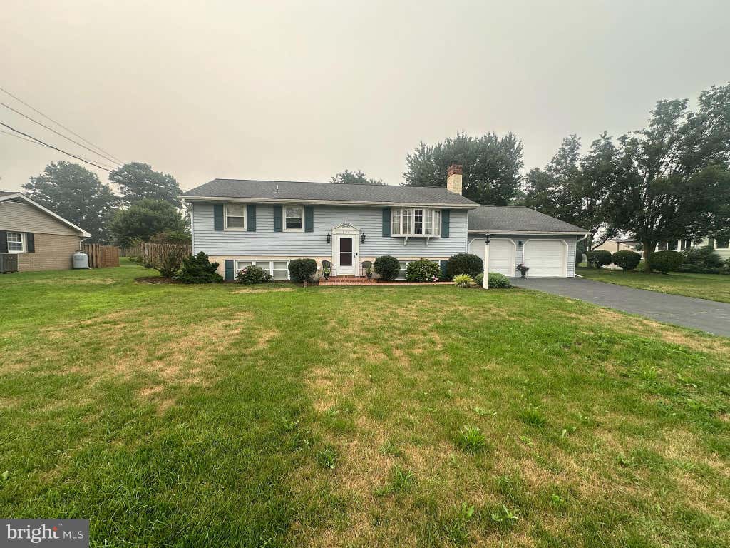 Photo of 270 Hilltop View Way, ELIZABETHTOWN, PA 17022 (MLS # PALA2091744)