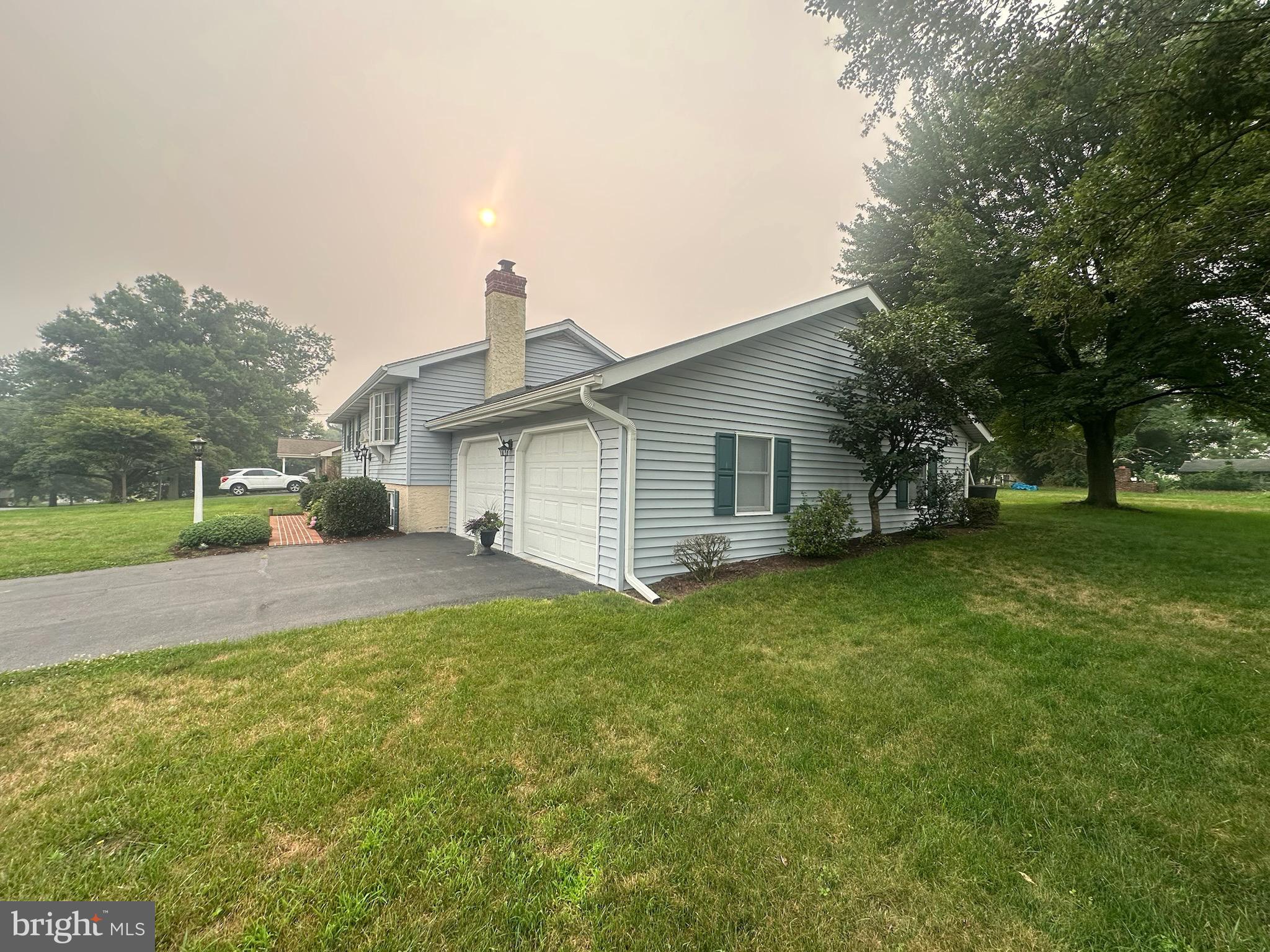 270 HILLTOP VIEW WAY