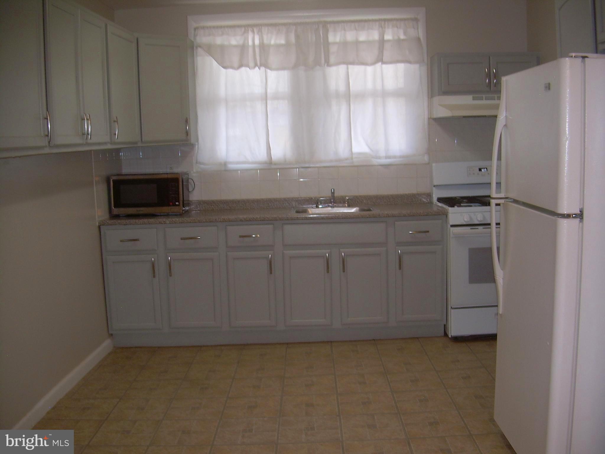 OXFORD CIRCLE - Residential