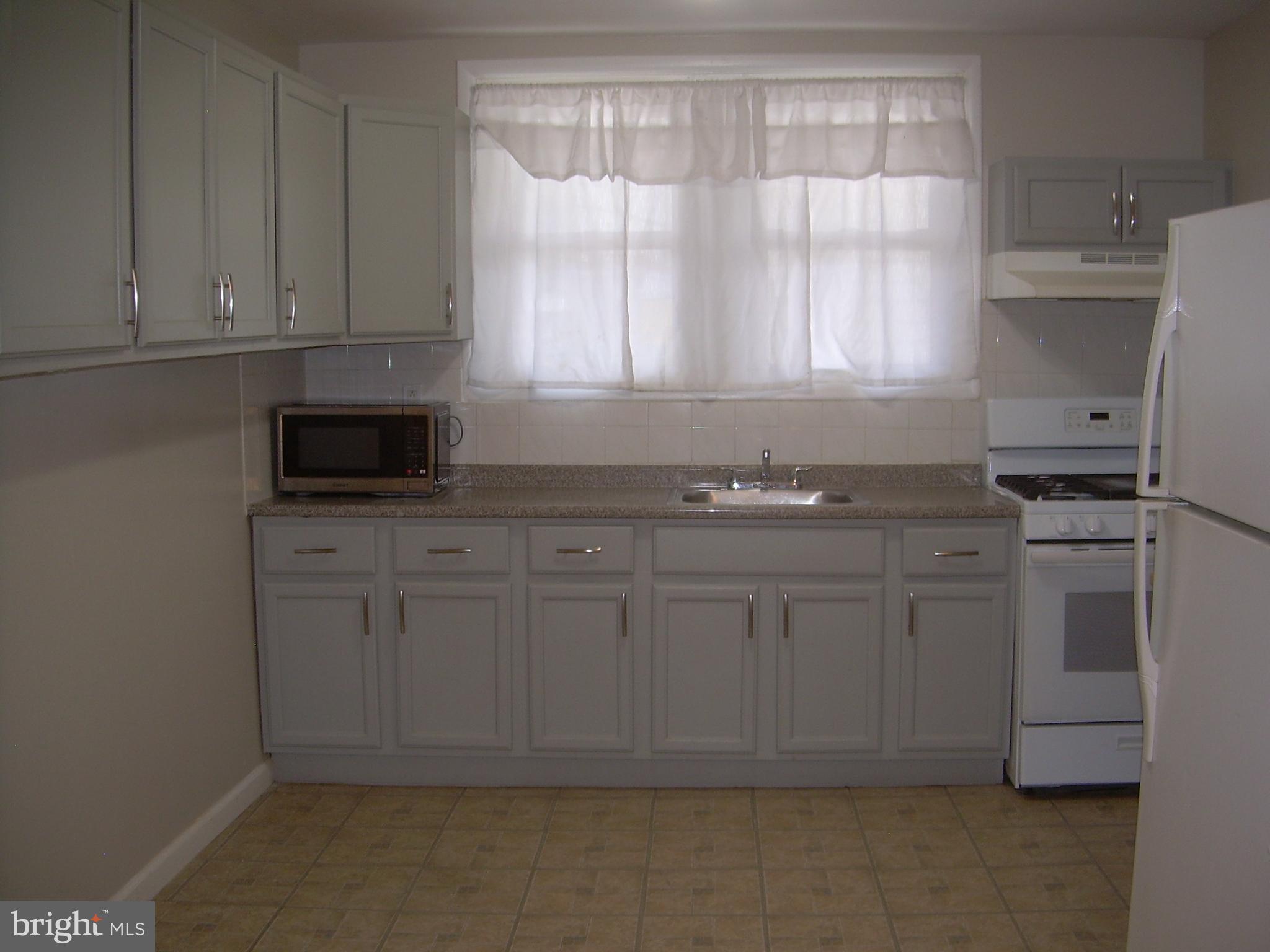 OXFORD CIRCLE - Residential