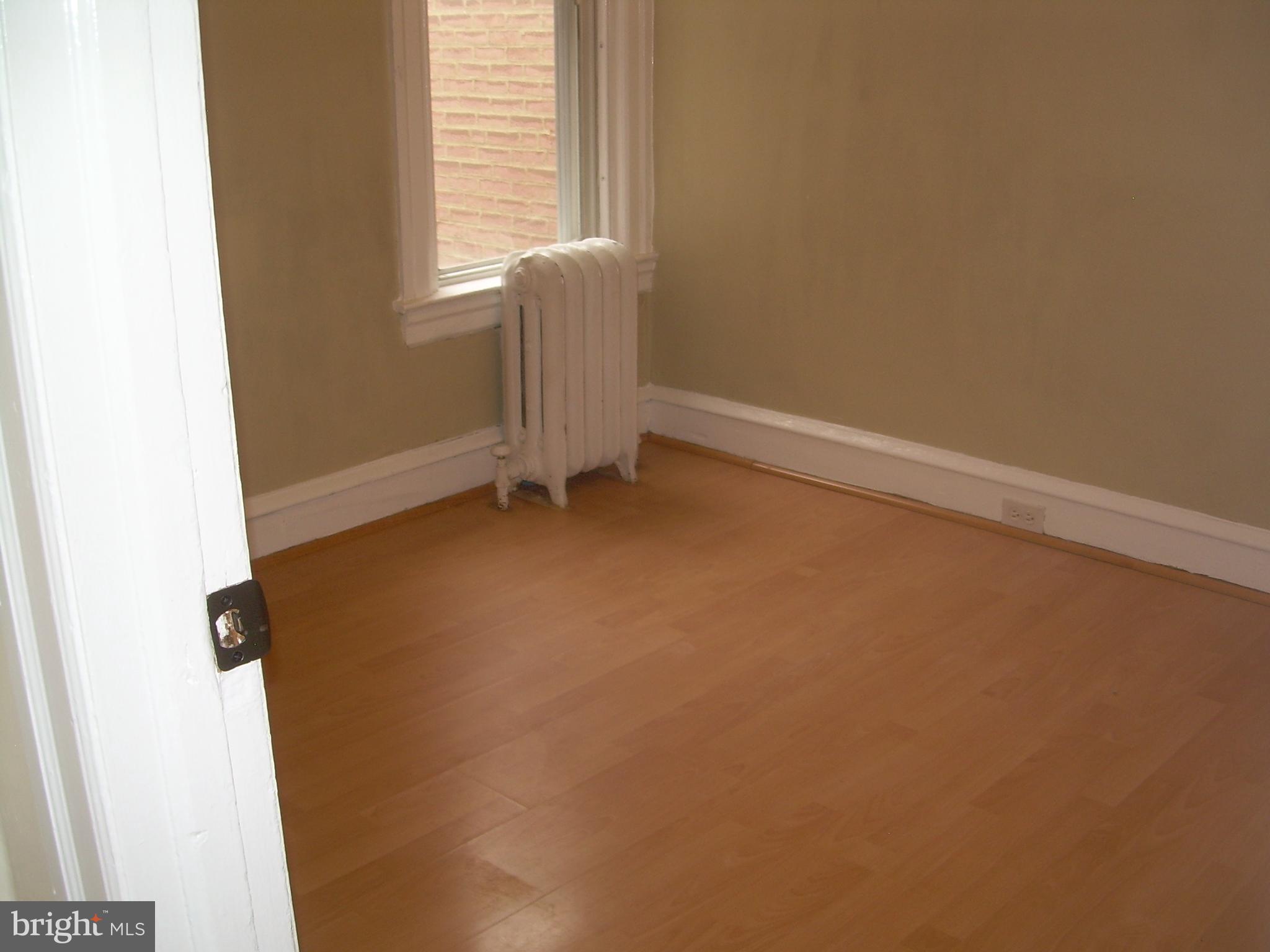 OXFORD CIRCLE - Residential