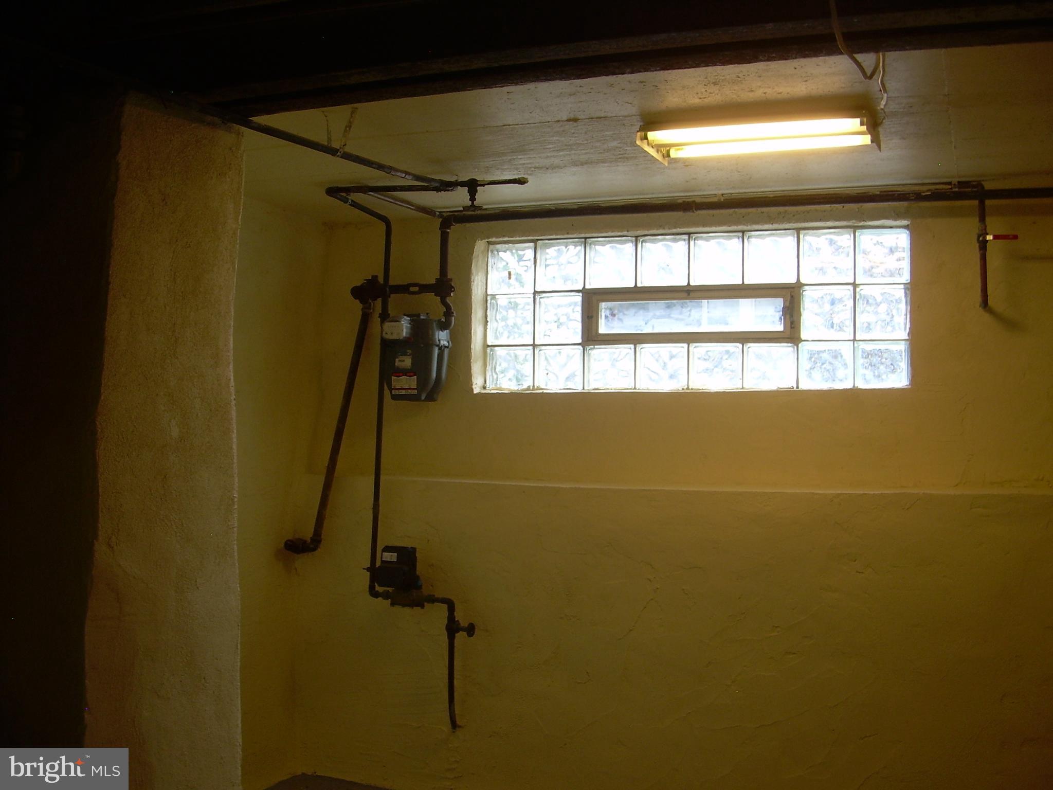 OXFORD CIRCLE - Residential