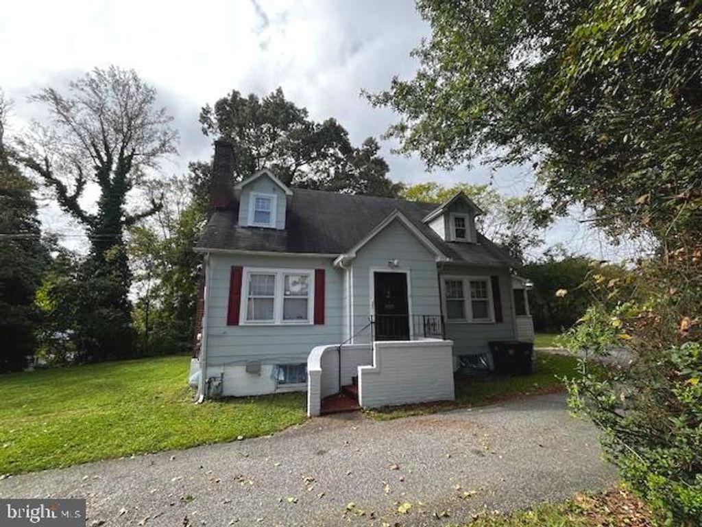 Photo of 4907 Braddock Road, TEMPLE HILLS, MD 20748 (MLS # MDPG2179316)