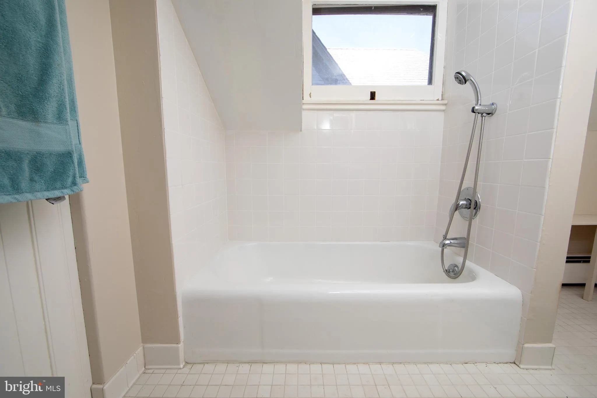 Stockton, New Jersey 08559, United States, 3 Bedrooms Bedrooms, ,2 BathroomsBathrooms,Residential,Contingent,135140