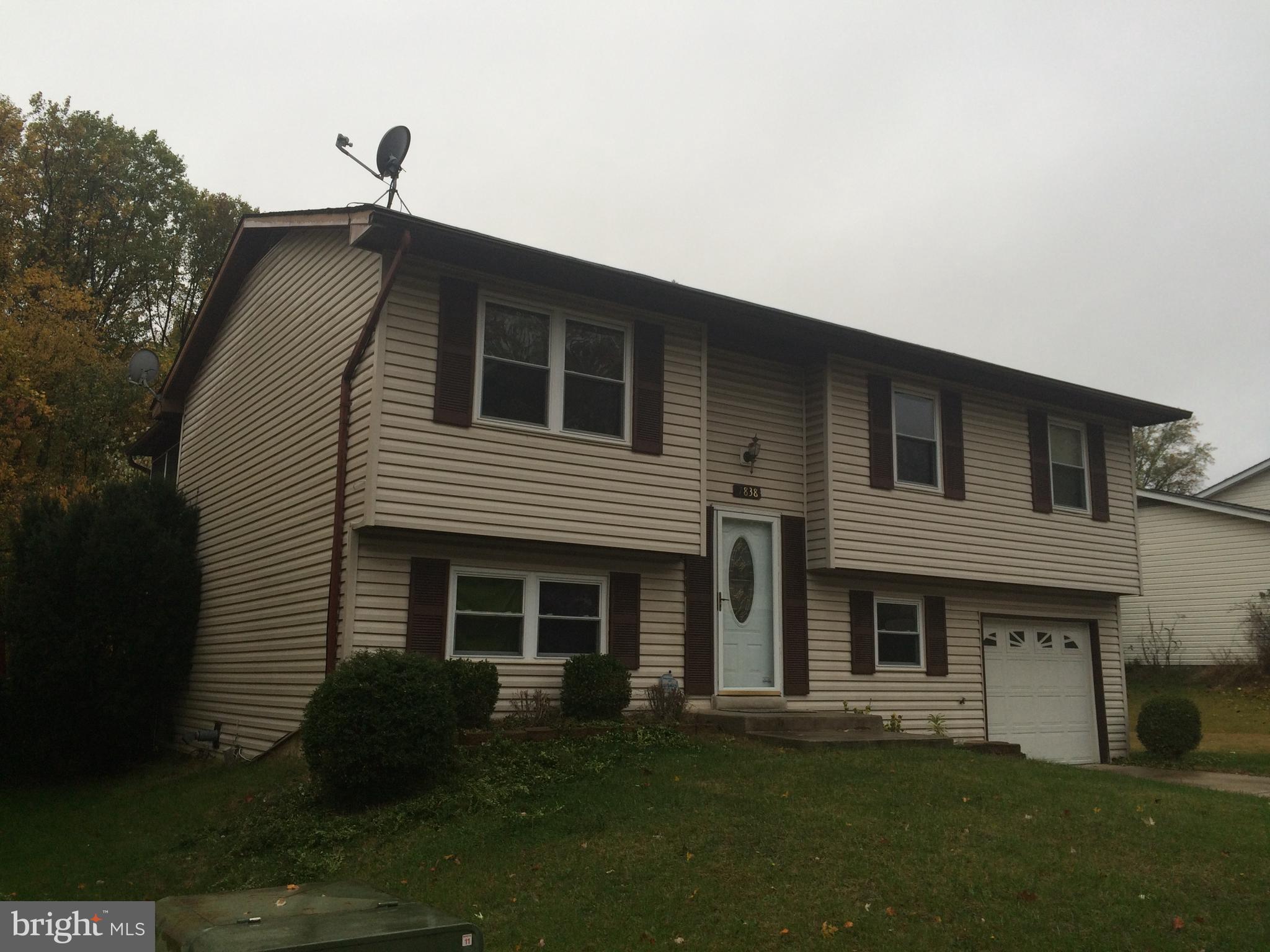 PROVINCES - Residential Lease