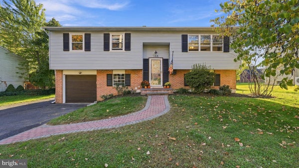 168 CHESTNUT ST, CHALFONT, PA 18914 - Image 418ec532ea14be93f2f2b026b20ae3ca/3935905501