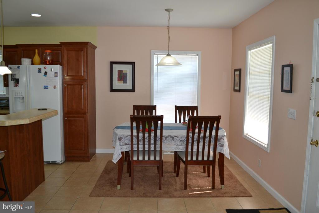 MEADOWS OF CHANTILLY - Residential