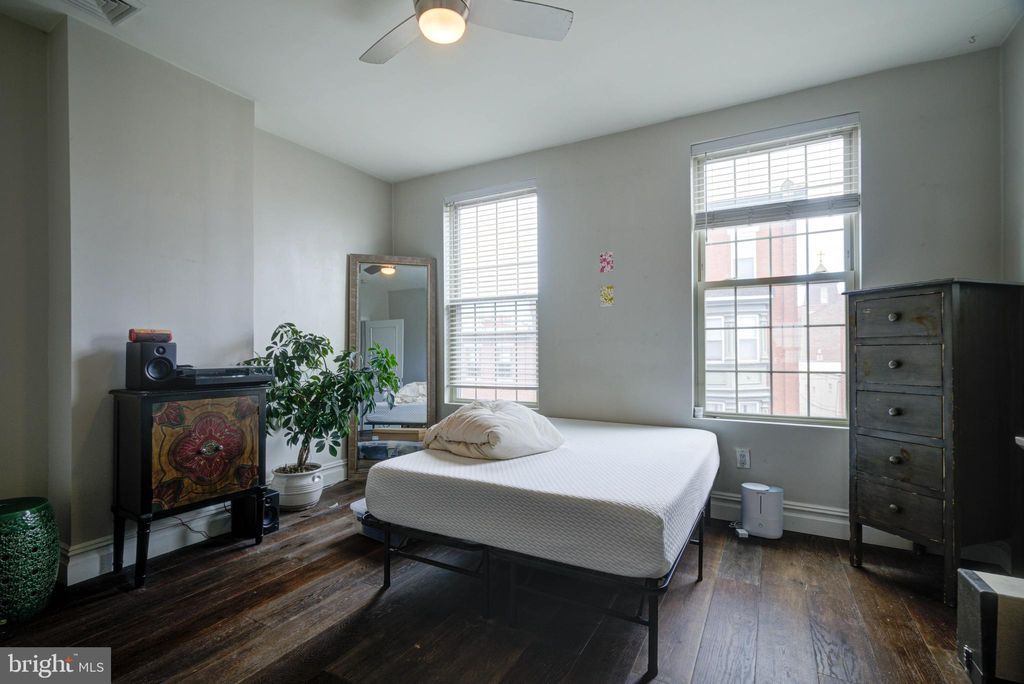 Photo of 238 Fairmount Avenue, PHILADELPHIA, PA 19123 (MLS # PAPH2601682)