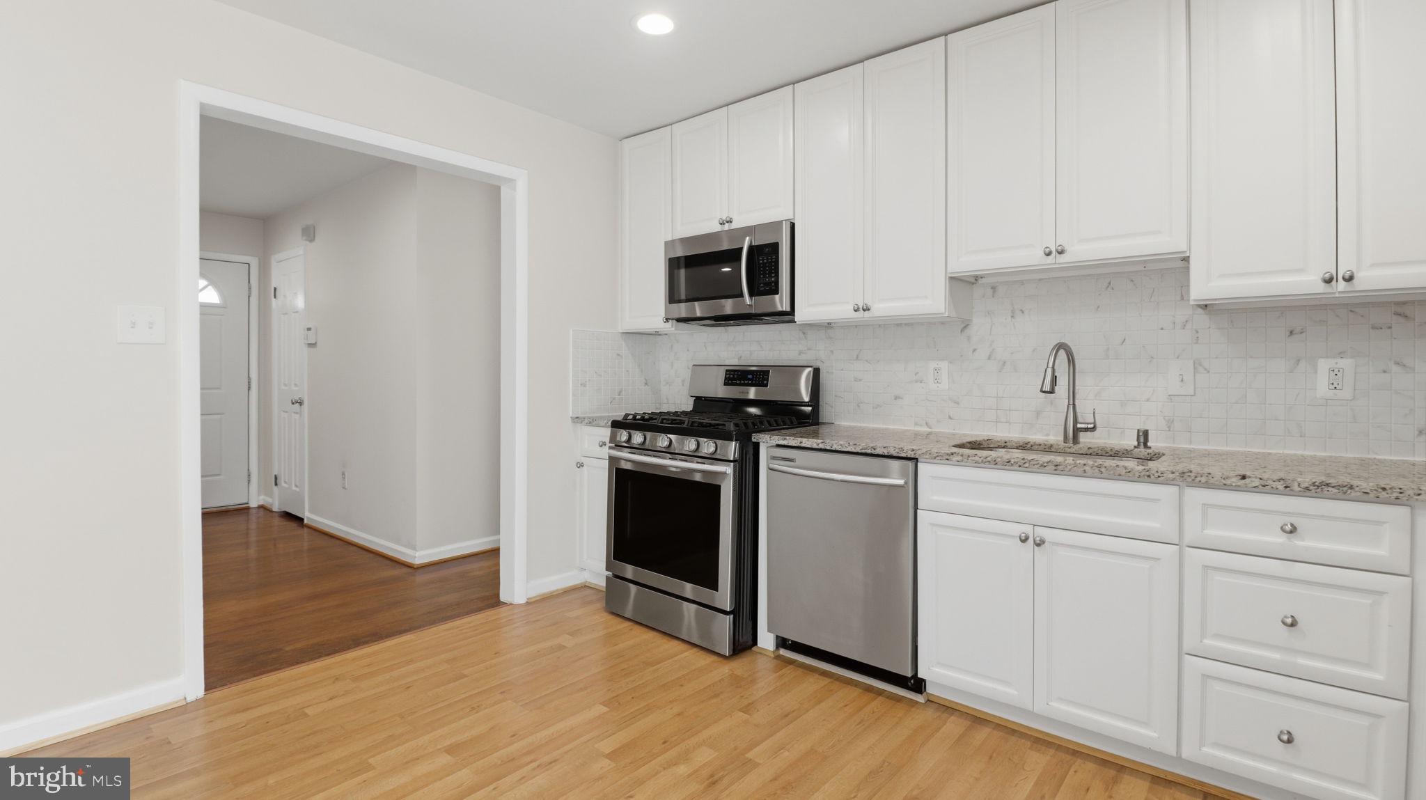 DALE CITY - Residential