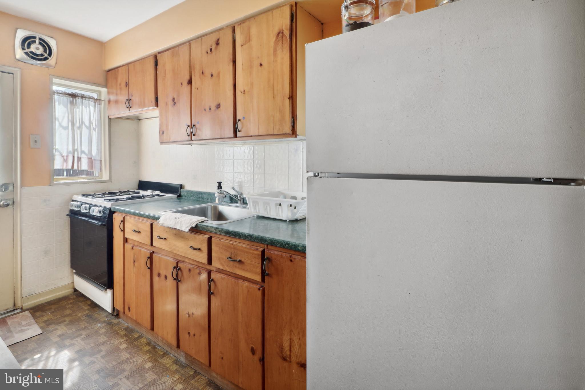 GRAY MANOR HOMES - Residential