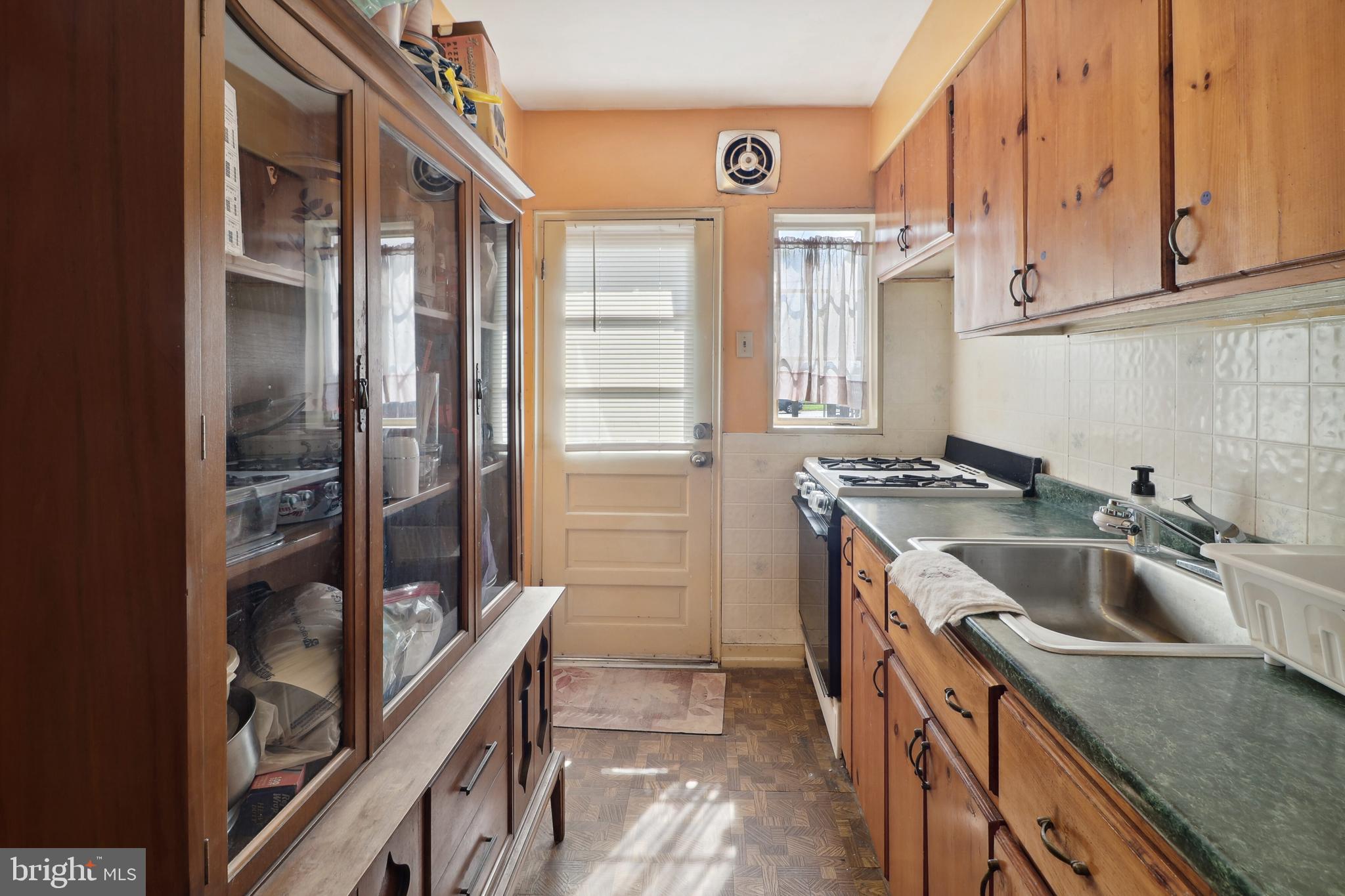 GRAY MANOR HOMES - Residential