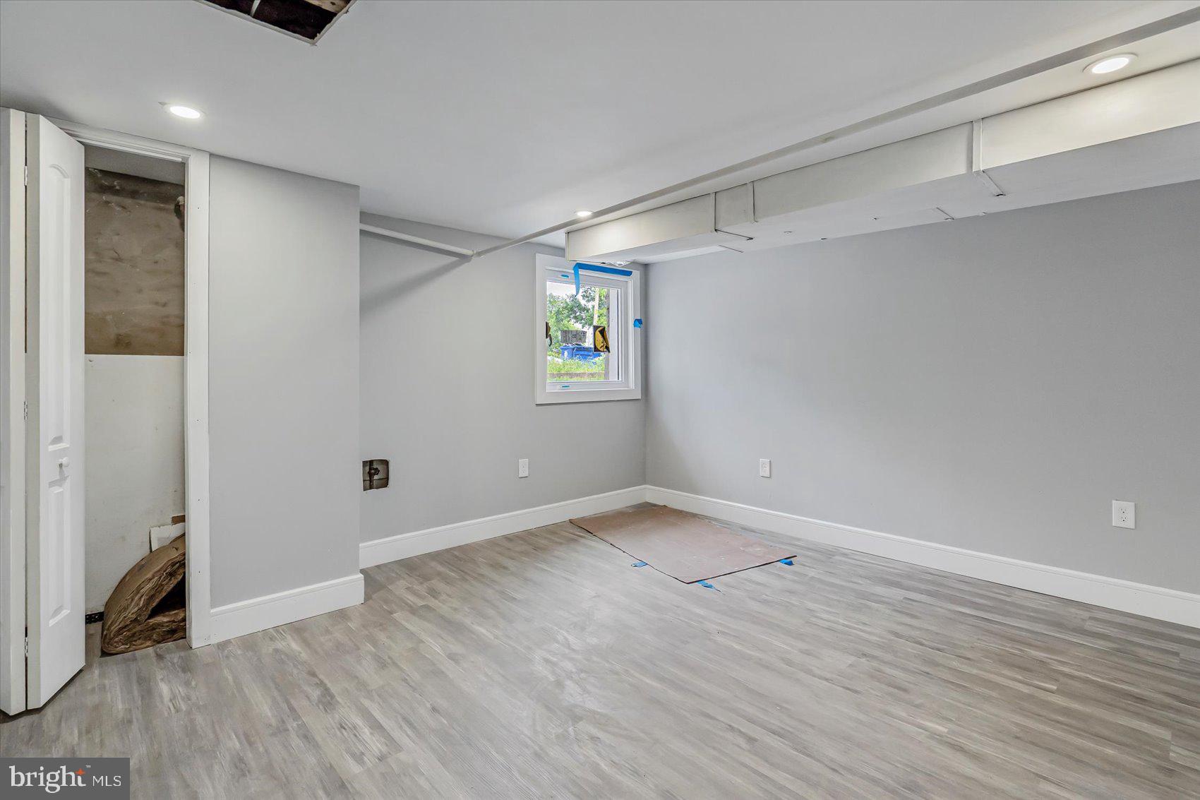 BROOKLYN - Residential