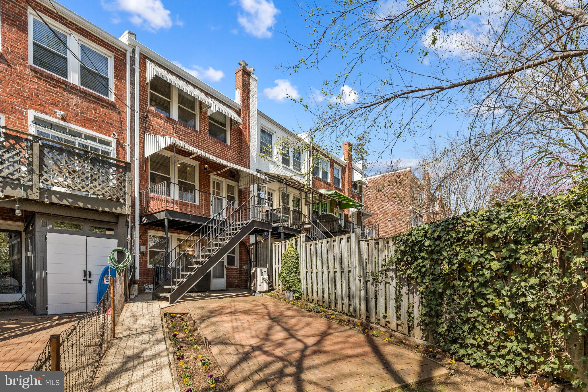 GLOVER PARK - Residential