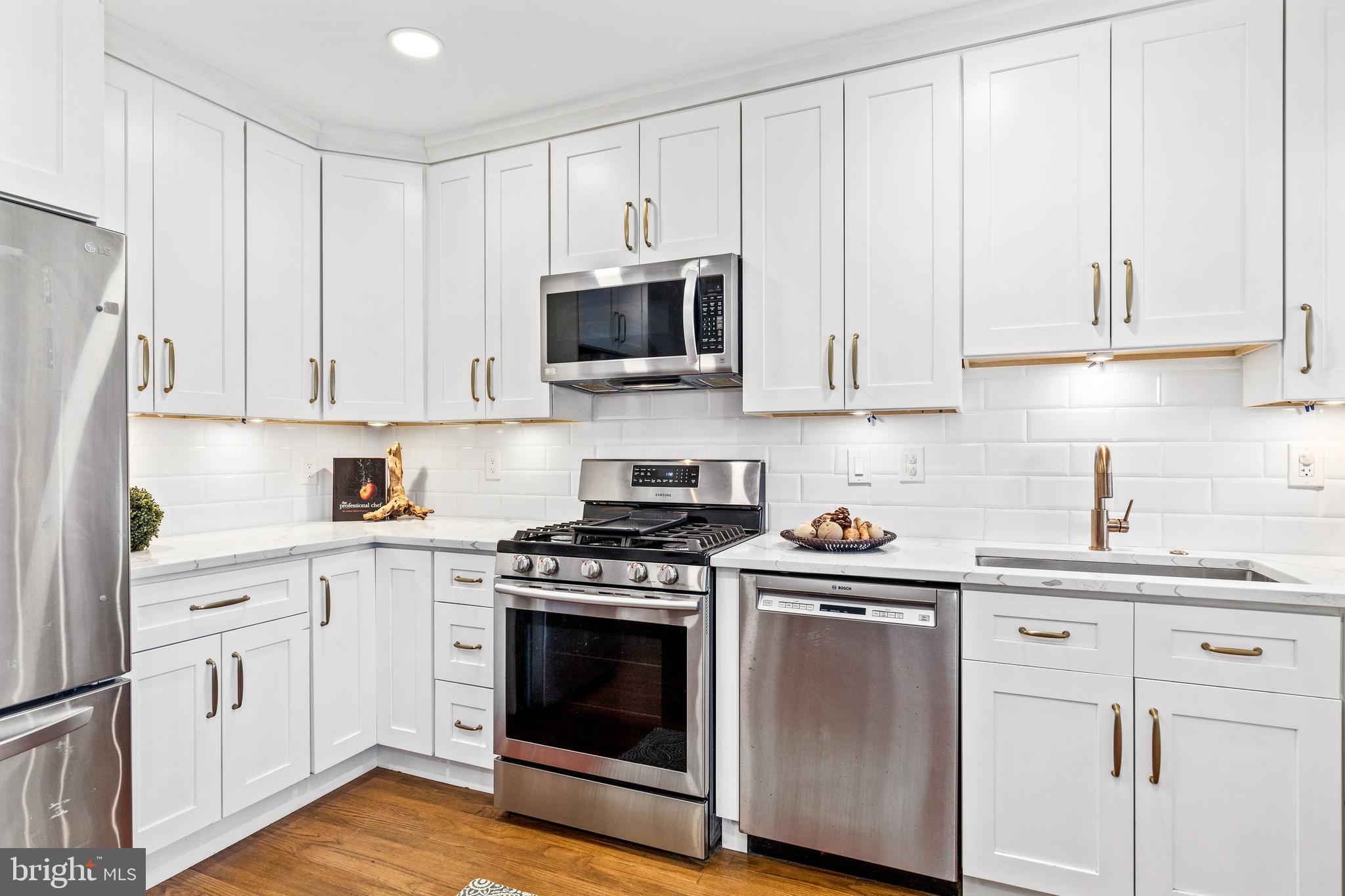 GLOVER PARK - Residential