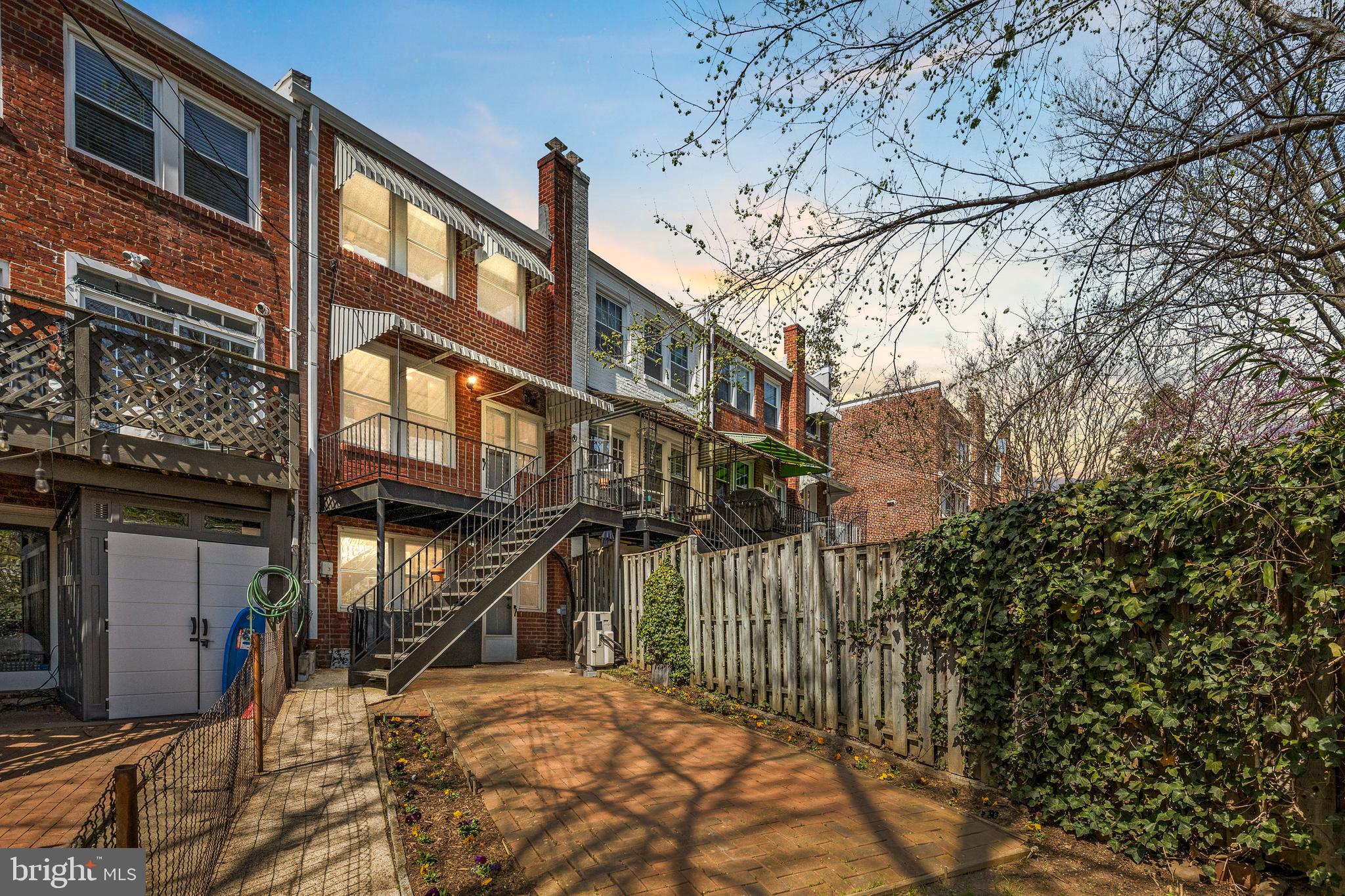 GLOVER PARK - Residential