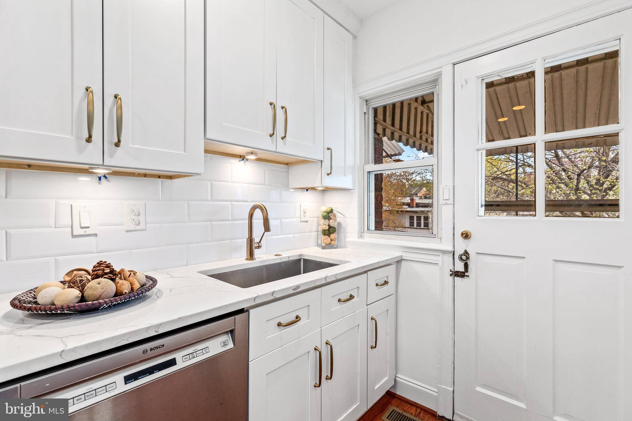 GLOVER PARK - Residential