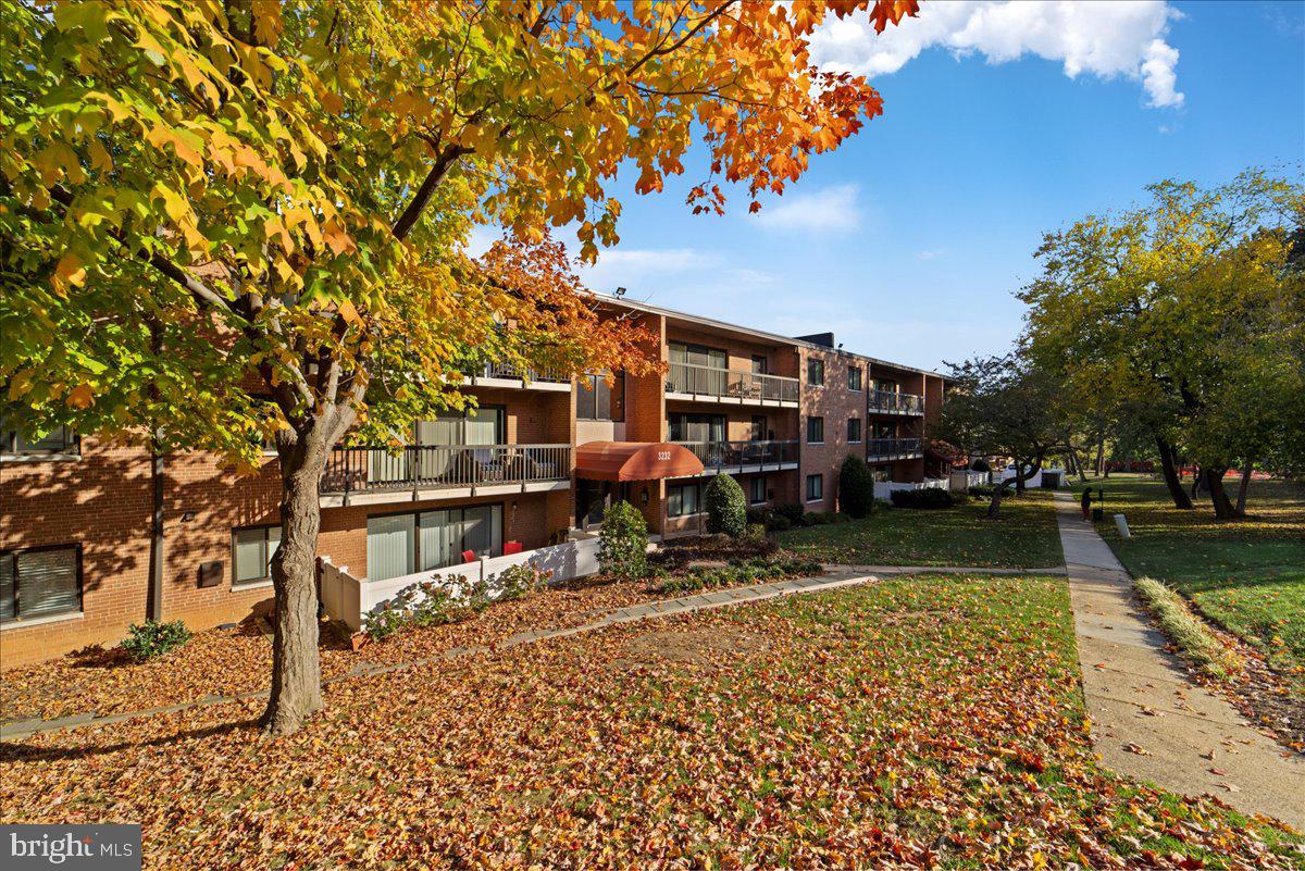 BOLLING BROOK - Residential Lease