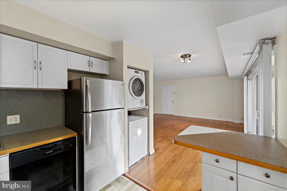 BOLLING BROOK - Residential Lease