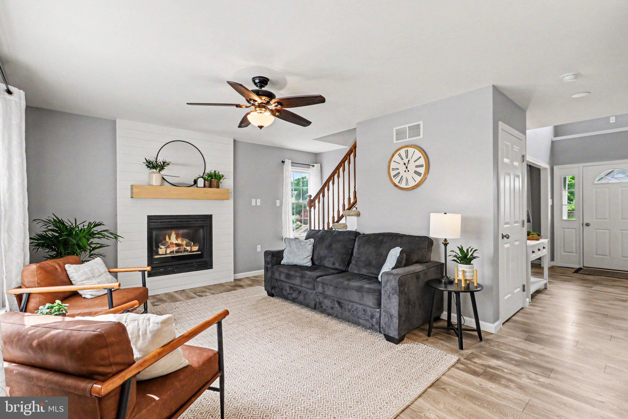 4 DEWBERRY COURT