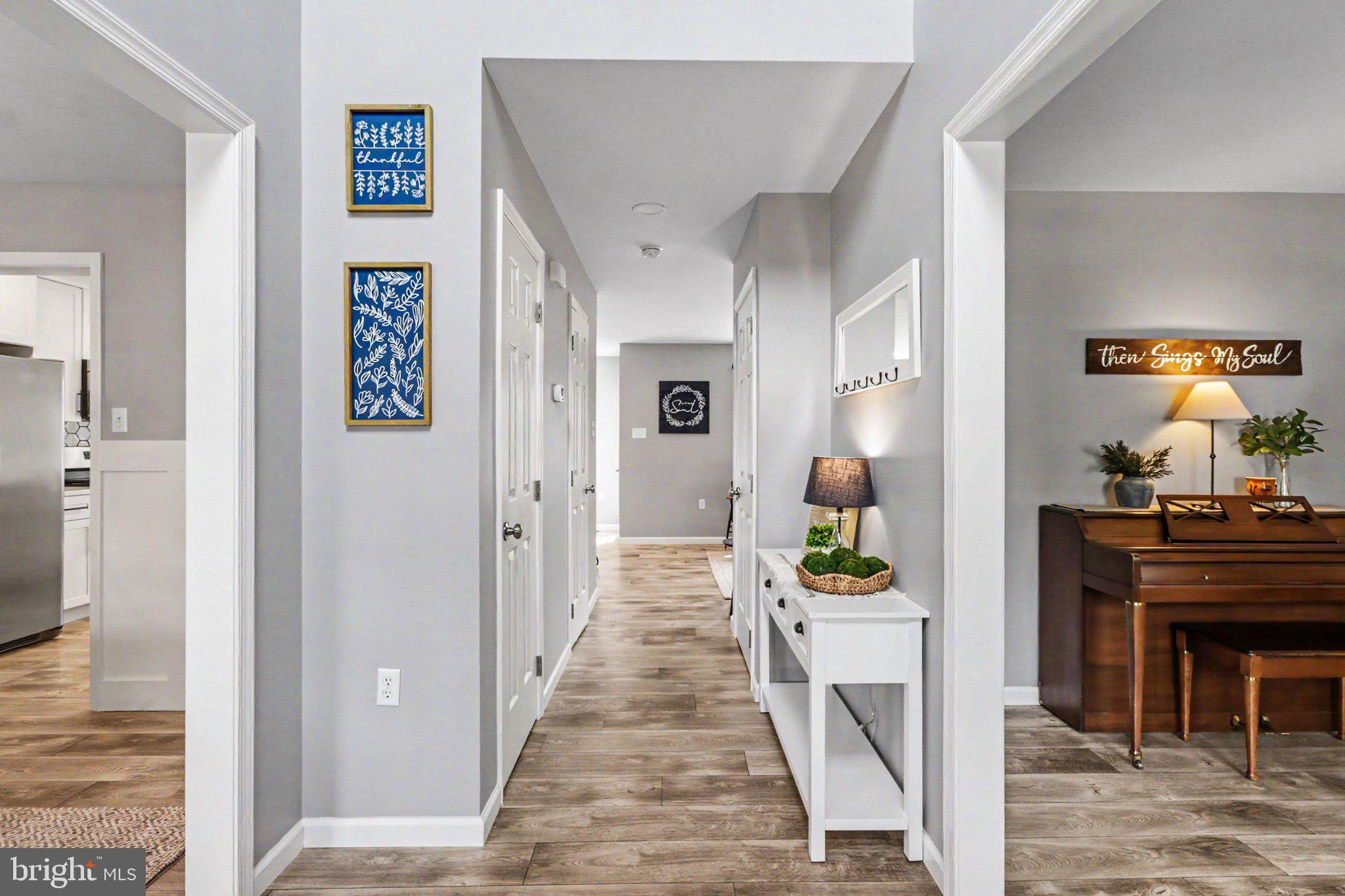 4 DEWBERRY COURT
