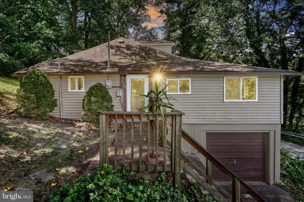 Photo of 16 Gable Hill Road, WRIGHTSVILLE, PA 17368 (MLS # PAYK2089132)