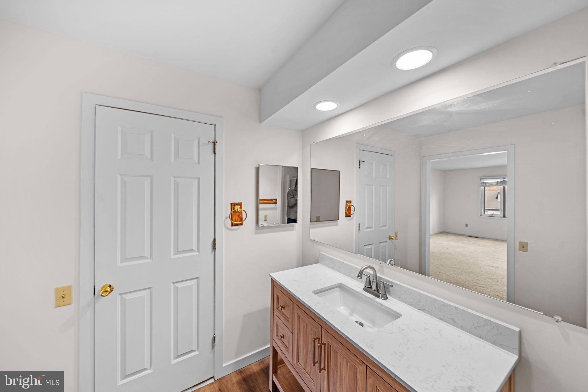 LIMESTONE HILLS - Residential