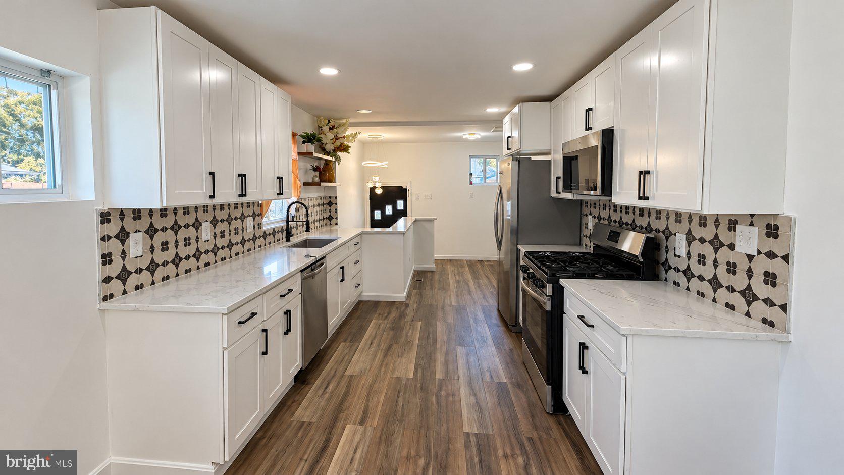 406 ORCHARD AVENUE