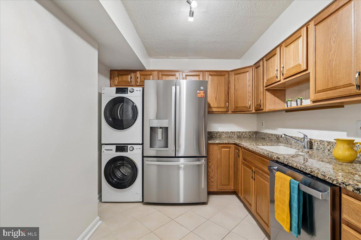 15115 INTERLACHEN DRIVE 3-901