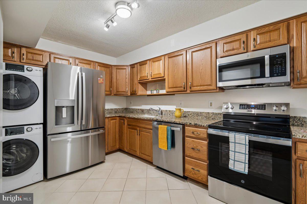 15115 INTERLACHEN DRIVE 3-901