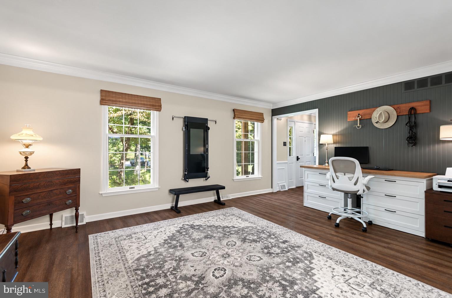 5 RAYMOND CIRCLE