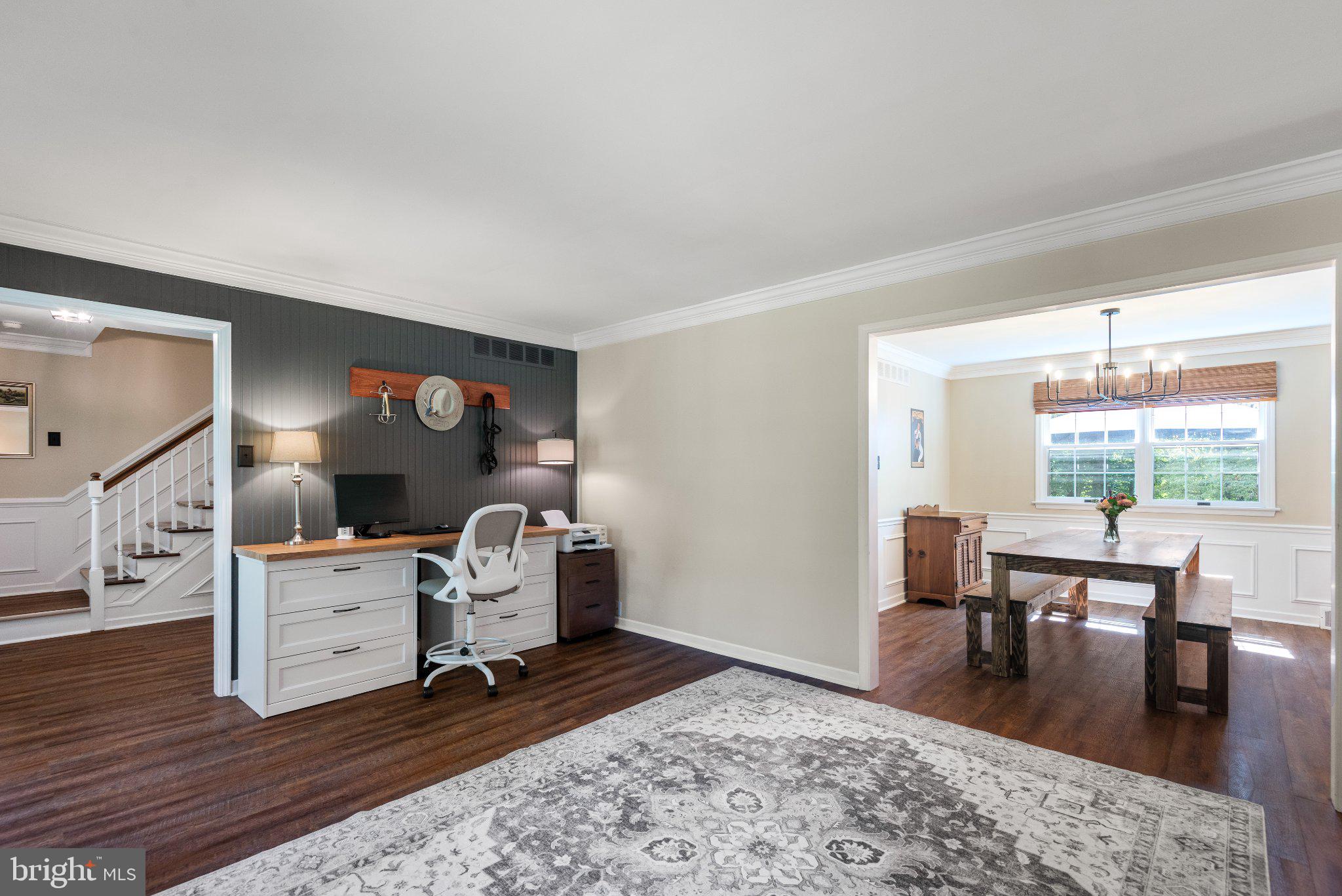 5 RAYMOND CIRCLE